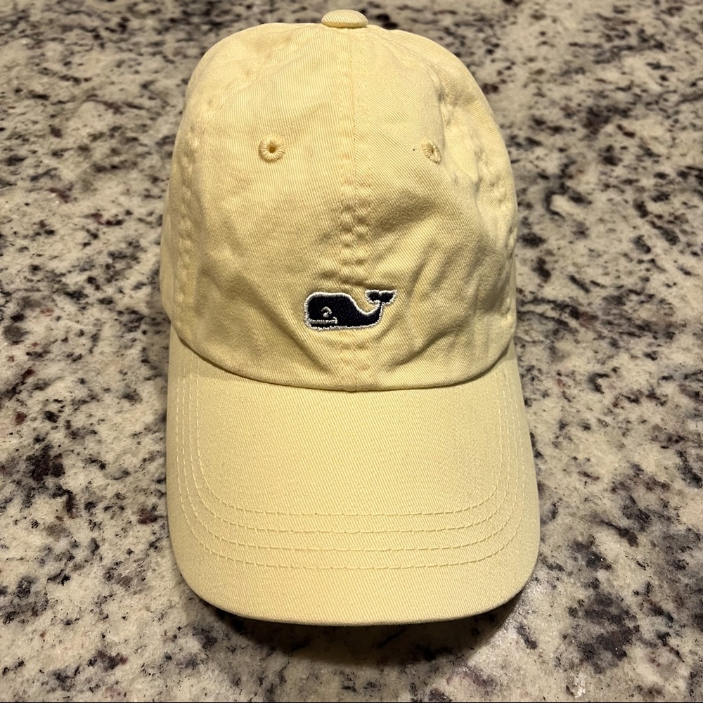 Vineyard Vines woman’s baseball hat